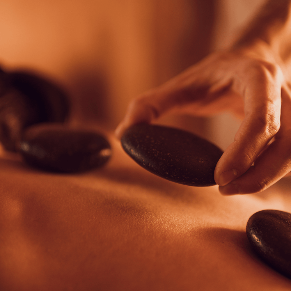 Hot stone massage - Broadway beauty in herne bay - Holistic therapist